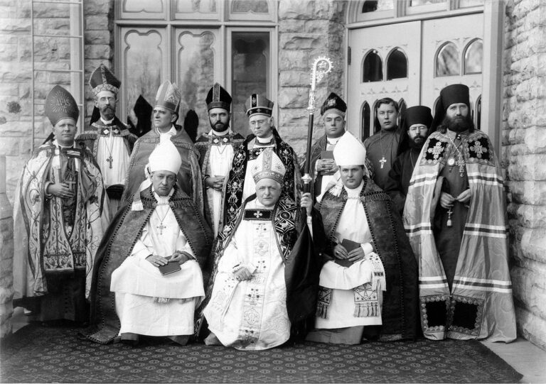 Le Costume Religieux en Occident